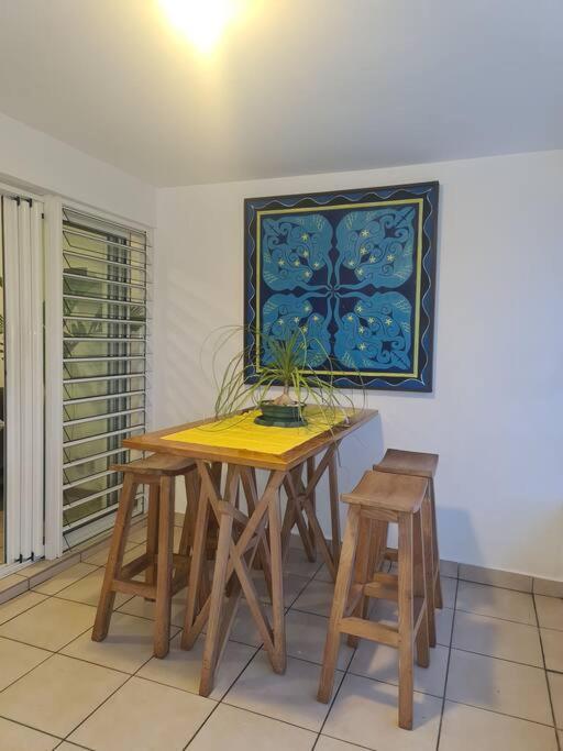 Farerei Appartement Spacieux, Equipe Et Confortable Faaa Esterno foto