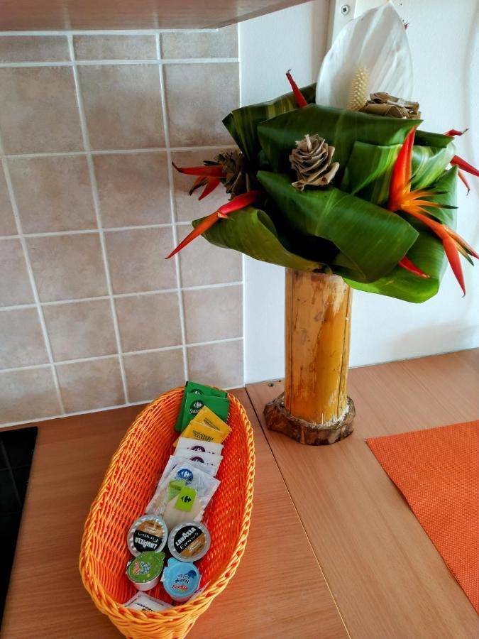Farerei Appartement Spacieux, Equipe Et Confortable Faaa Esterno foto
